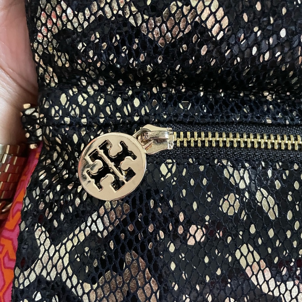 NWOT Tory Burch Snakeskin Clutch - Picture 9 of 9